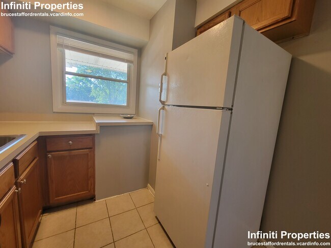 Foto del edificio - 5003 B Columbus Dr