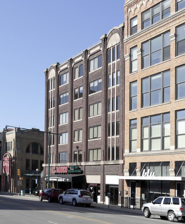 250 S Meridian St, Indianapolis, IN 46225 Apartments Indianapolis, IN