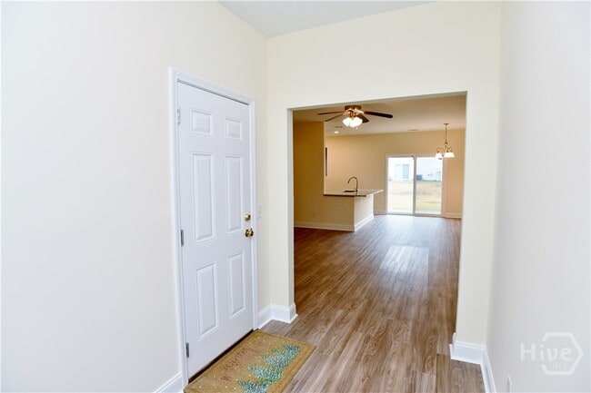 Building Photo - 395 Canyon Oak Loop