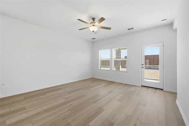 Building Photo - 701 Leavenworth Dr