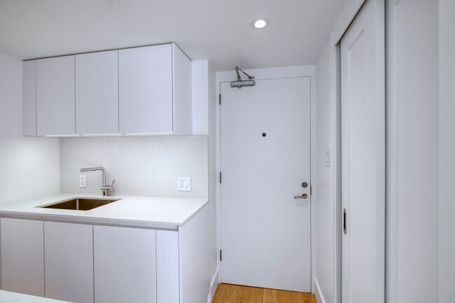 Photo du bâtiment - 3455 Rue Aylmer