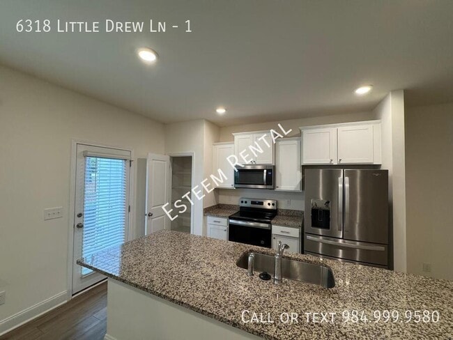 Foto del edificio - 6318 Little Drew Ln