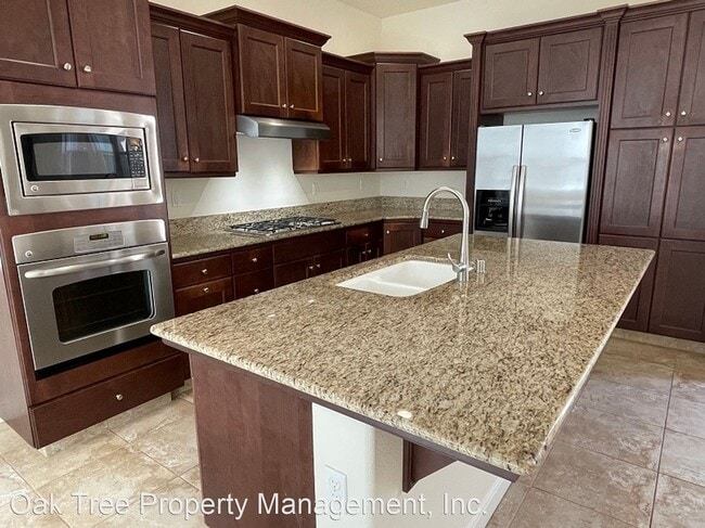 Building Photo - 4 br, 2 bath House - 2148 Buckingham Avenue