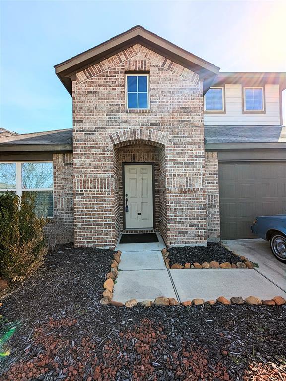 Building Photo - 3007 Village Creek Dr