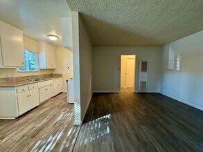Building Photo - 2212 San Anseline Ave