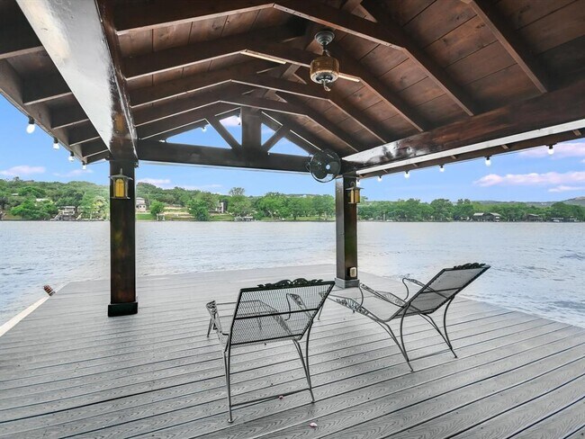 Foto del edificio - 3604 Rivercrest Dr