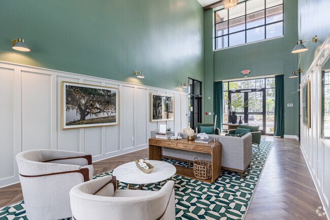 Interior Photo - Waterleaf at Salt Creek