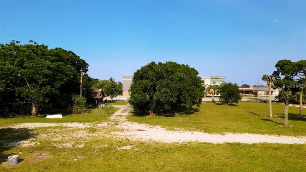 Building Photo - 2511 S Jenkins Rd