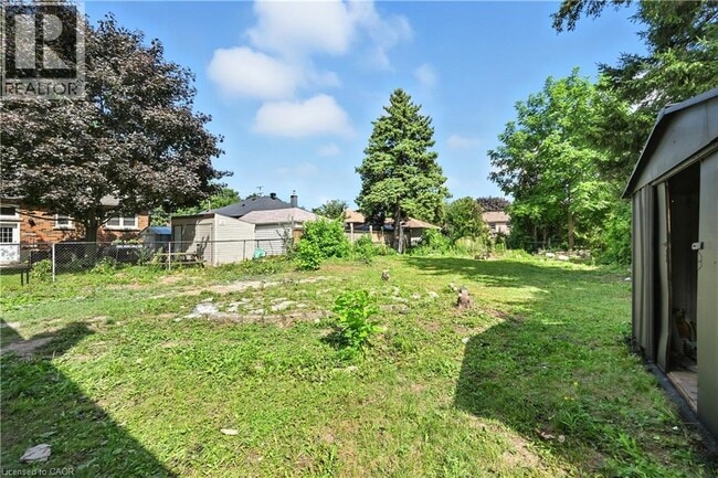 Photo du bâtiment - 297 E 36th St