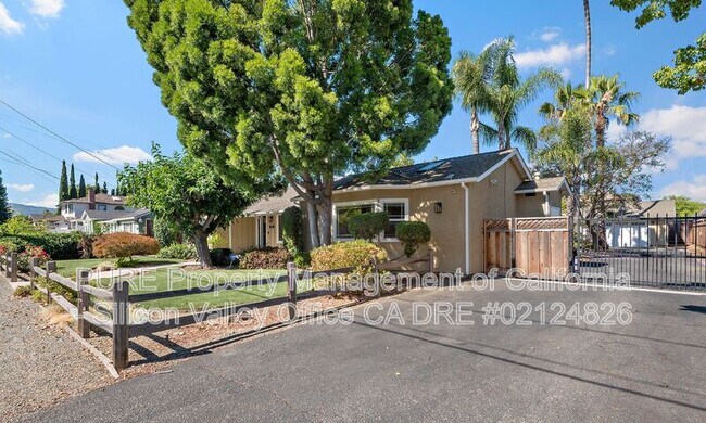 Foto del edificio - 601 Emory Ave