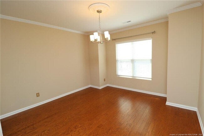 Foto del edificio - 711 Keystone Park Dr