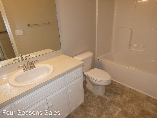 Building Photo - 3 br, 2 bath House - 1942 Sapphire Road