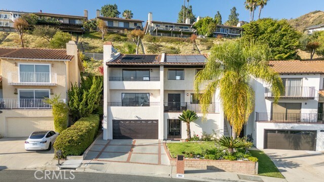 Foto del edificio - 1350 E Tujunga Ave