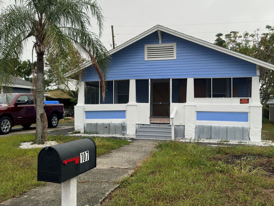 Primary Photo - Lake Wales Home for Rent!