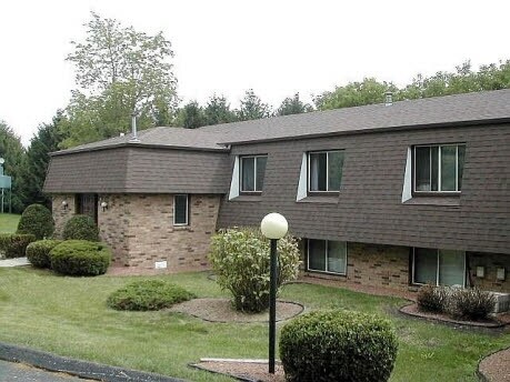 Primary Photo - 1604 Green Valley Dr