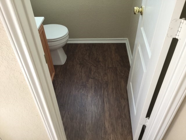 Foto del edificio - 7522 Drake Cyn