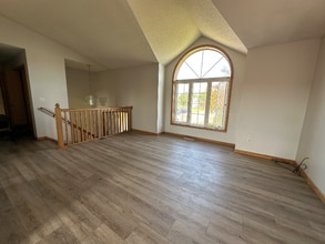 Building Photo - 6629 Parkway