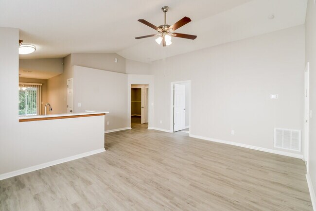 Foto del edificio - 22501 Crows Nest Ct