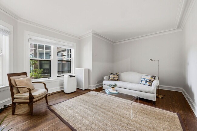 Foto del edificio - 632 Sheridan Square