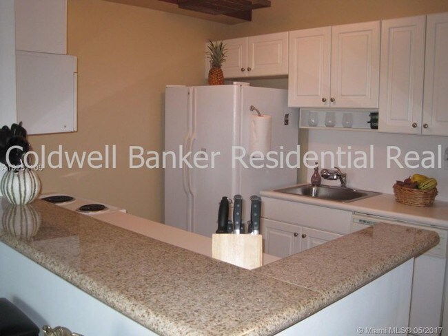 Building Photo - 2501 SW 37th Ave