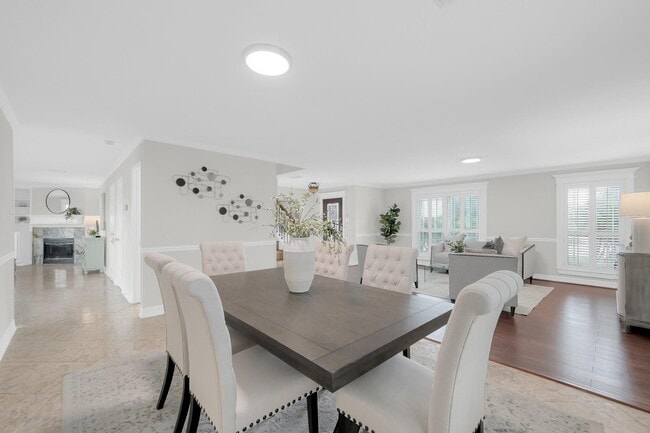 Building Photo - 22711 W Waterlake