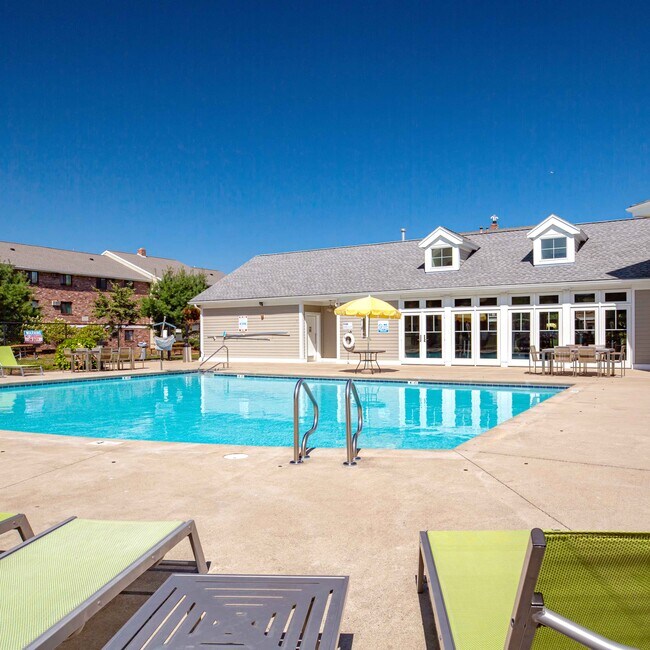 Rosemont Square 2 Chestnut W Randolph, MA