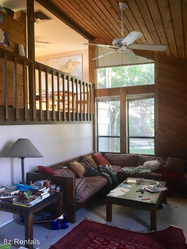 Building Photo - 3 br, 2 bath House - 4000 Greenbriar Blvd