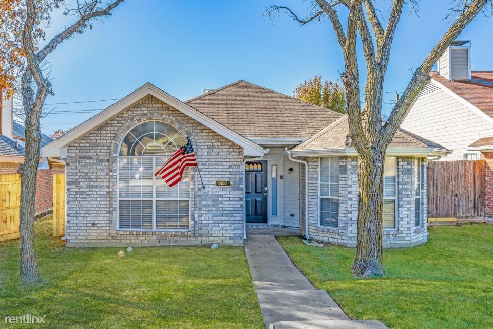 Foto principal - 1427 Aaron Pl