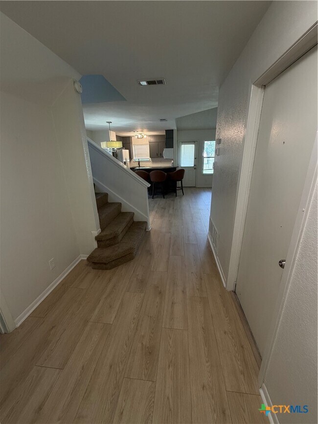Foto del edificio - 1316 Opal Rd