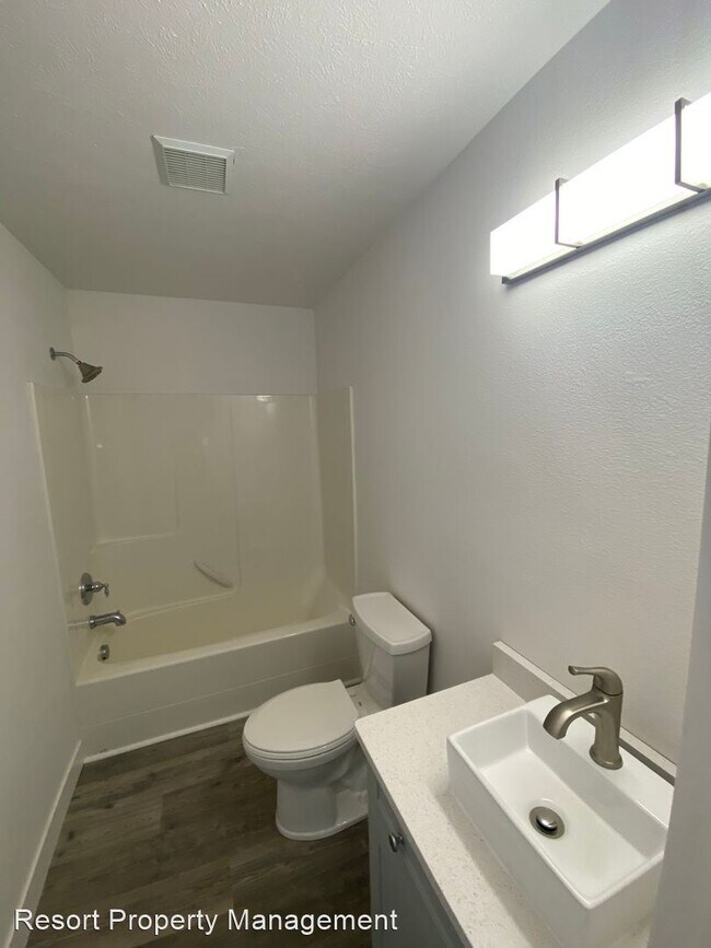 Foto del edificio - 3 br, 3 bath House - 2502 Elmwood Dr.
