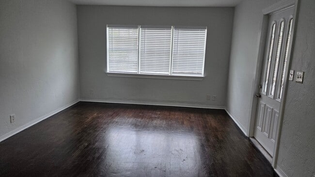 Foto del edificio - 311 SW 12th Ct