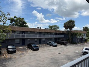 Building Photo - 4767 NW 9th Dr