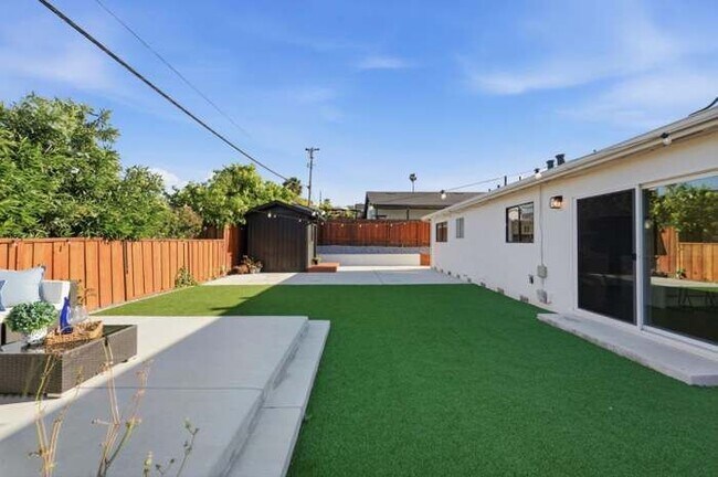 Foto del edificio - 4610 Capitola Ave