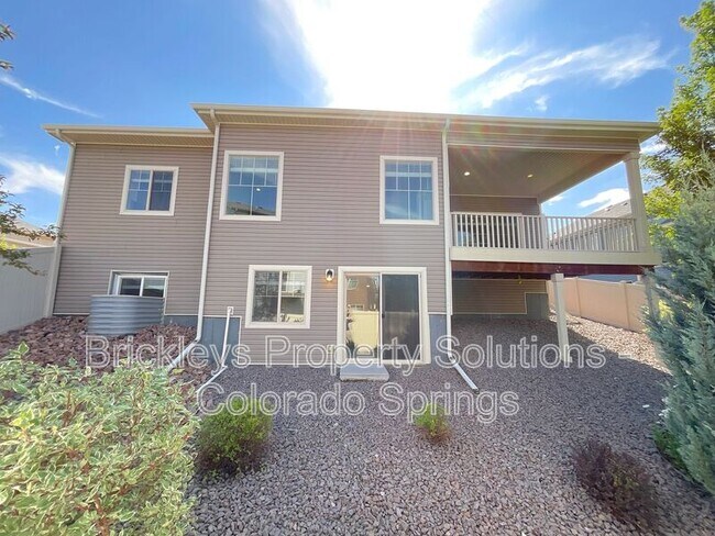 Foto del edificio - 6706 Golden Briar Ln