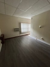 Building Photo - 134 Boal Ave