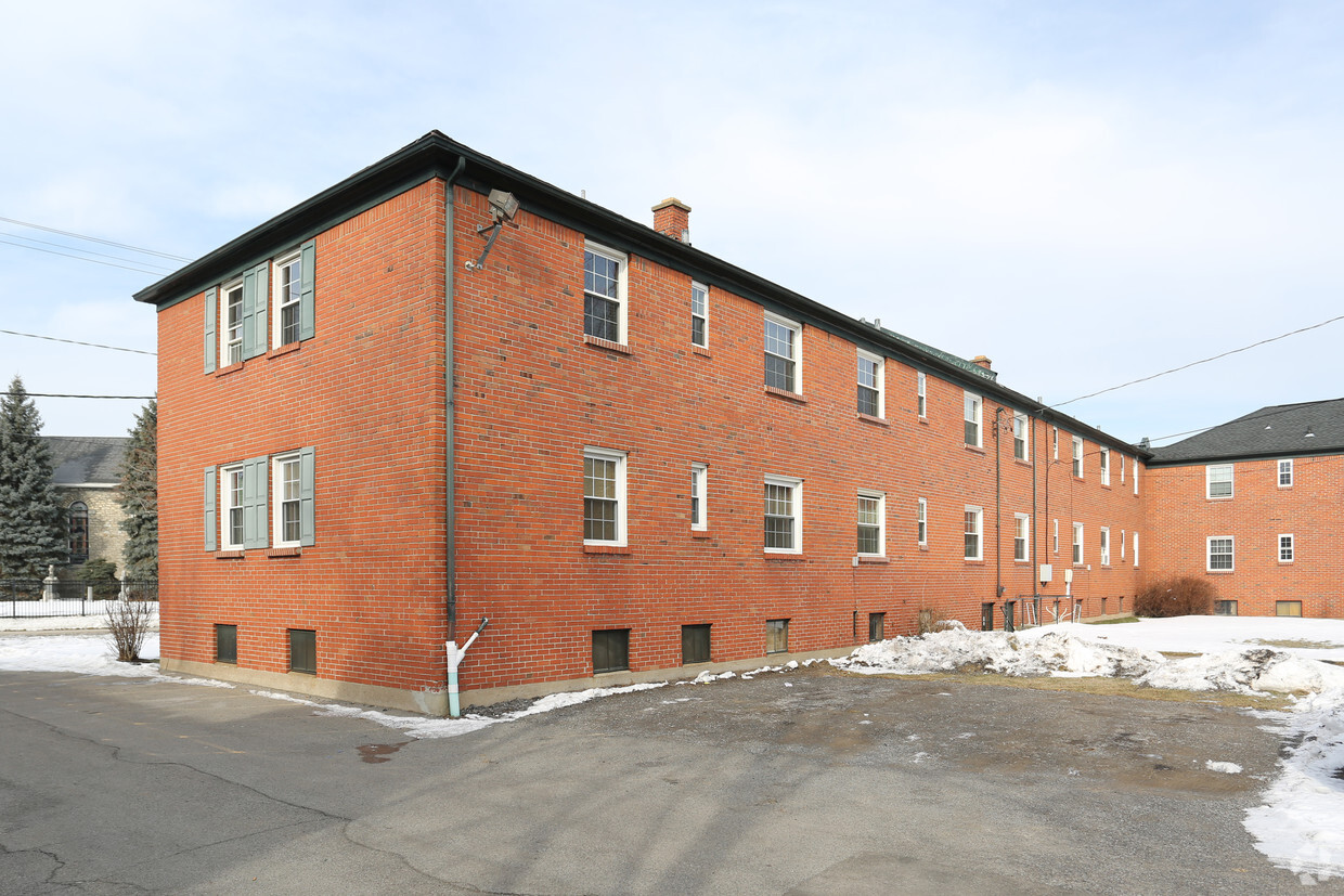 Building Photo - Stoneleigh Apartments