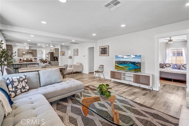 Foto del edificio - 422 W Bencamp St