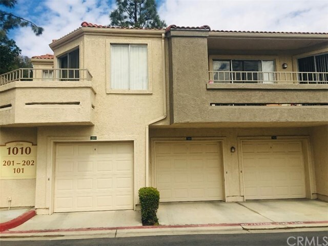 Primary Photo - 1010 Vista Del Cerro Dr