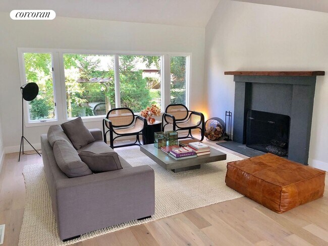 Foto del edificio - 27 Maple Ln