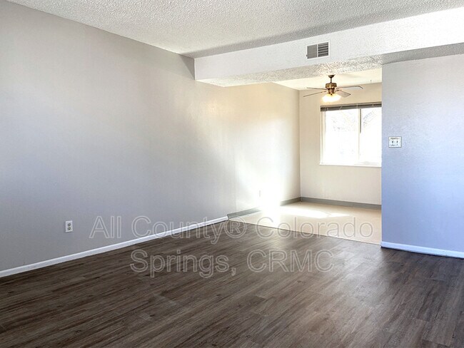Building Photo - 1322 Arch St