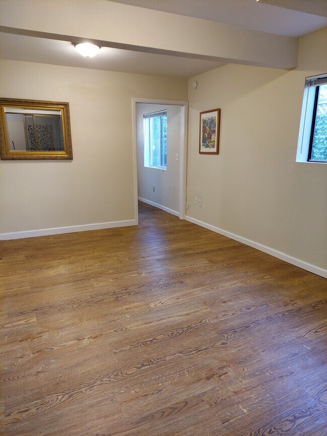 Living Room - 5 Vendola Dr