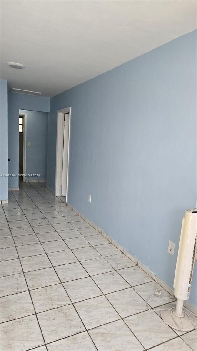 Foto del edificio - 1345 NW 28th St