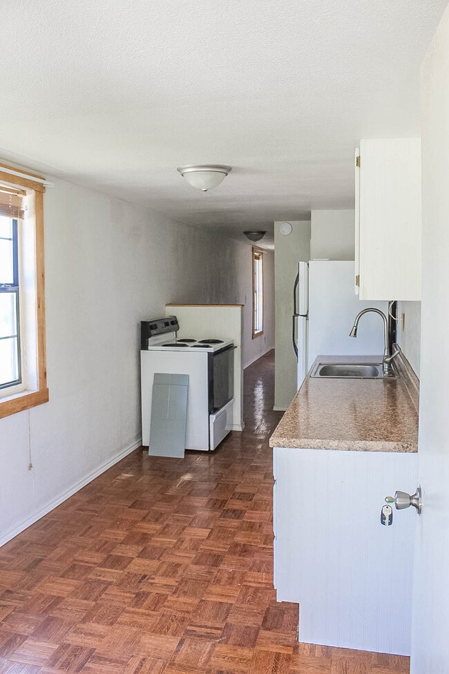 Building Photo - 106 Private Rd 7741