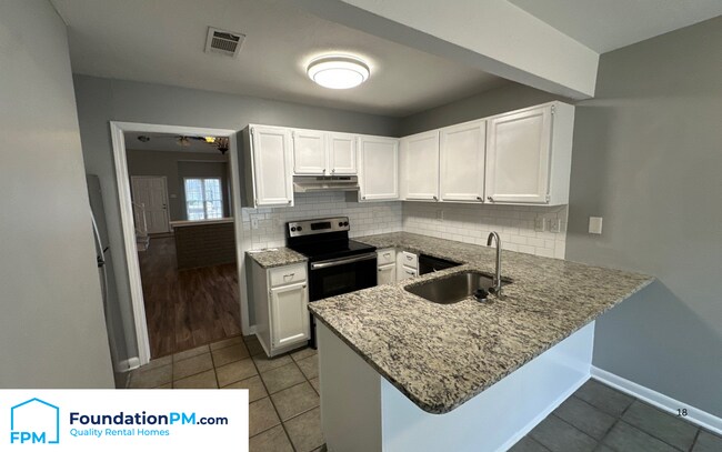 Building Photo - 377 Taylors Way