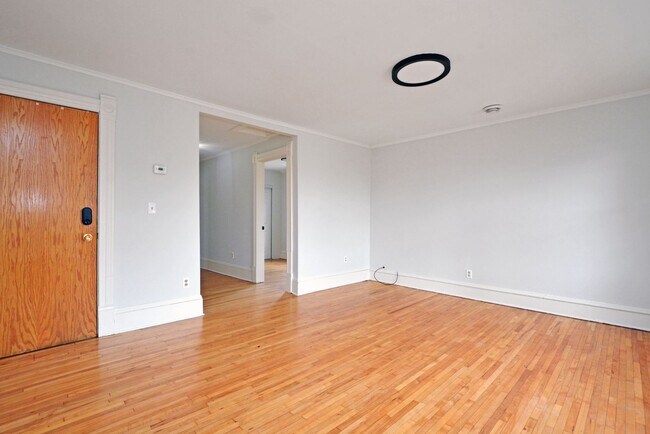 Foto del edificio - 920 22nd Ave NE