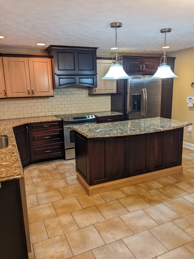 Foto del edificio - 5284 Mystic Dr