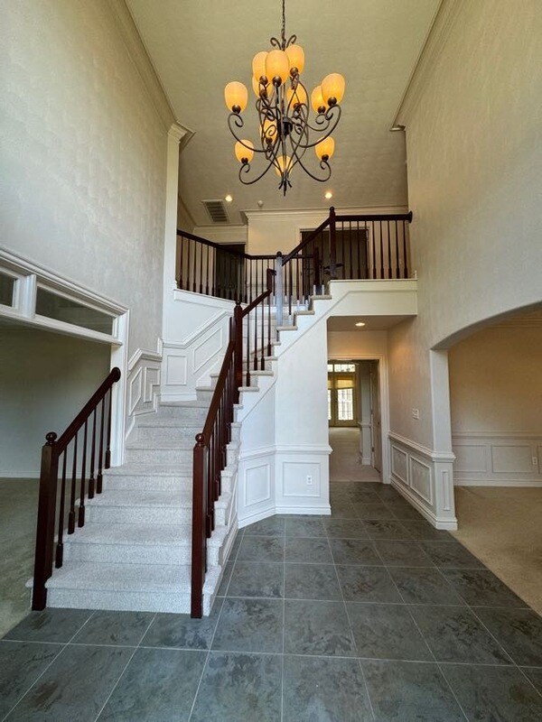 Building Photo - 863 Redleafe Cir