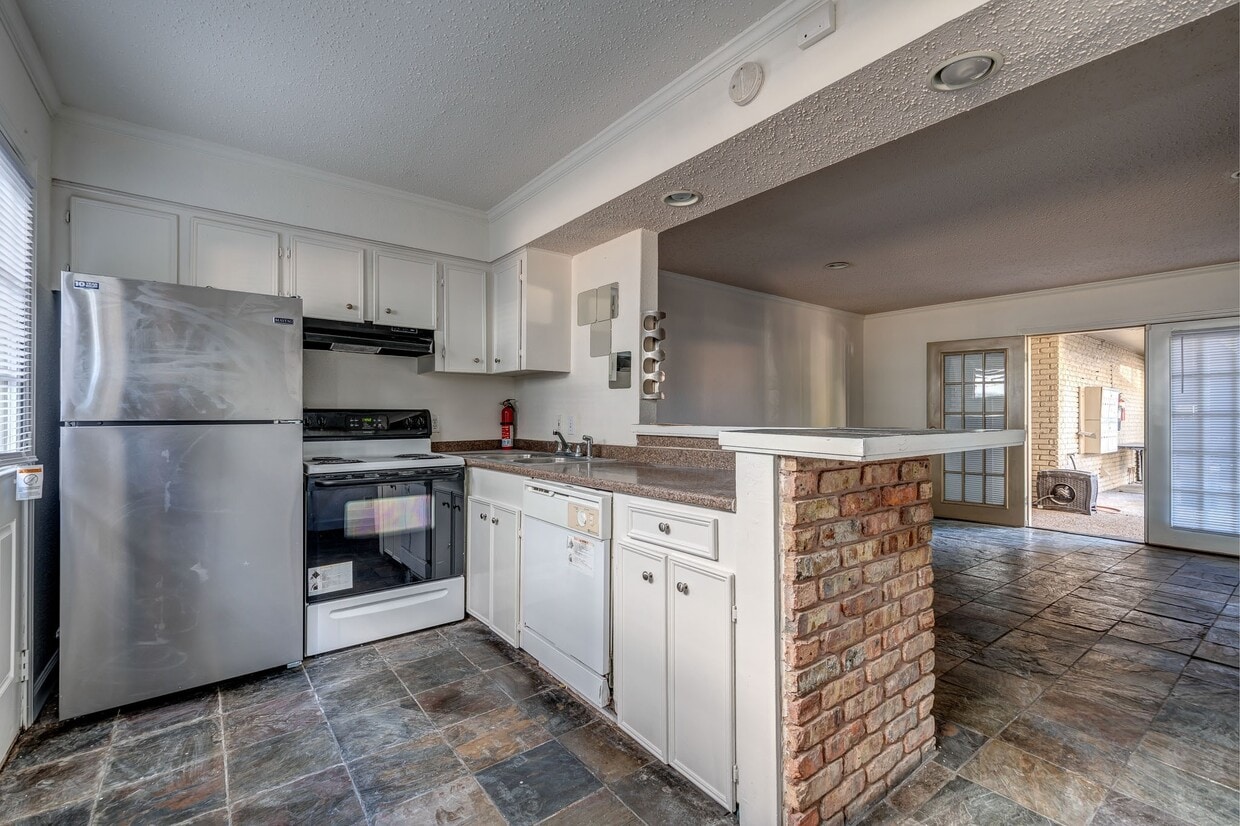 Foto principal - 4321 Hazard St