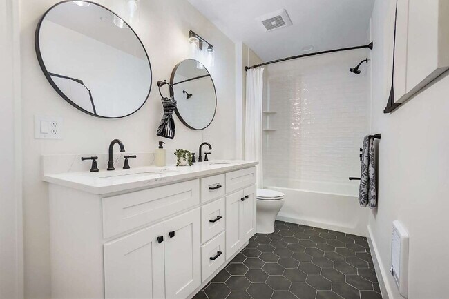 Photo - Spacious Elegance: Renovated Theatre! 3-Bedroom Condo with 2.5 Baths in Prime Medford Location!