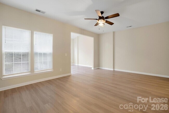 Building Photo - 3028 Misty Harbor Cir